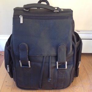 Le Donne Large Traveler Backpack